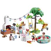 Famille et barbecue estival
